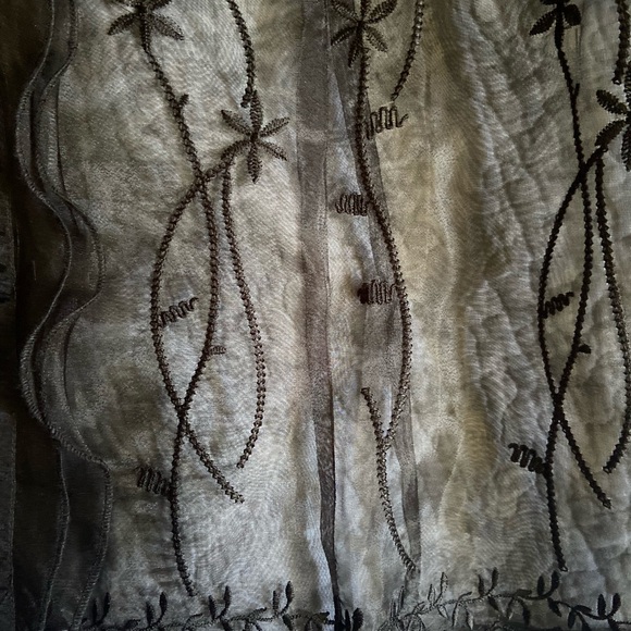 Yves St.Clair Sheer Button Up- Size M - Picture 3 of 6